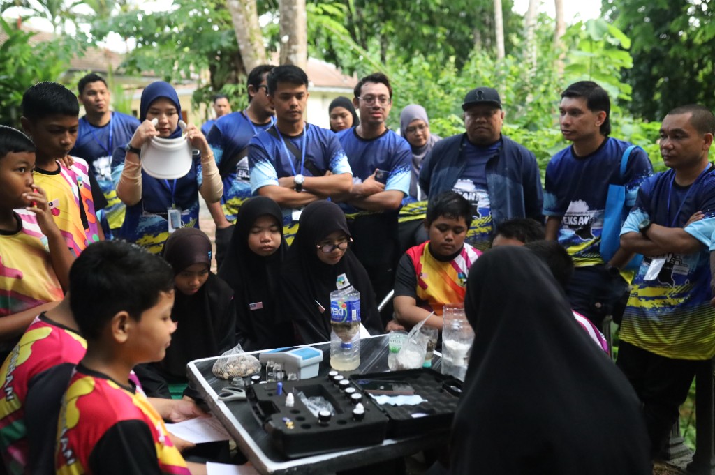 Ujian kualiti air bersama belia